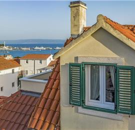 4-5 bedroom villa with Split City and Sea Views sleeps 8-10